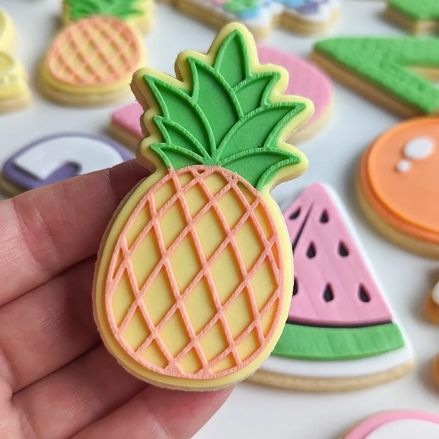 Pineapple Cookie Stamp & Cutter - Cookie Cutters, Cookie Stamps ...